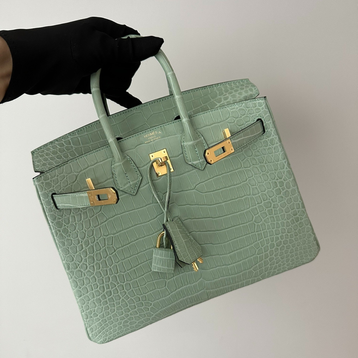HERMÈS KELLY 28 VERT D'EAU ALLIGATOR – ÉDITION LIMITÉE