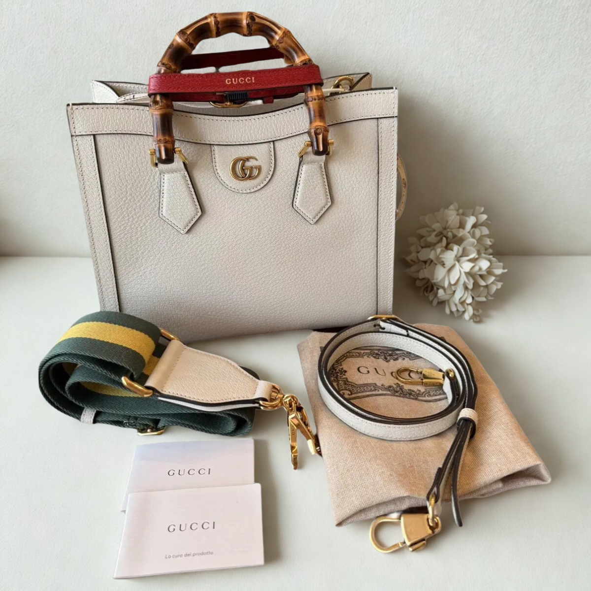 SAC CABAS GUCCI DIANA MOYEN