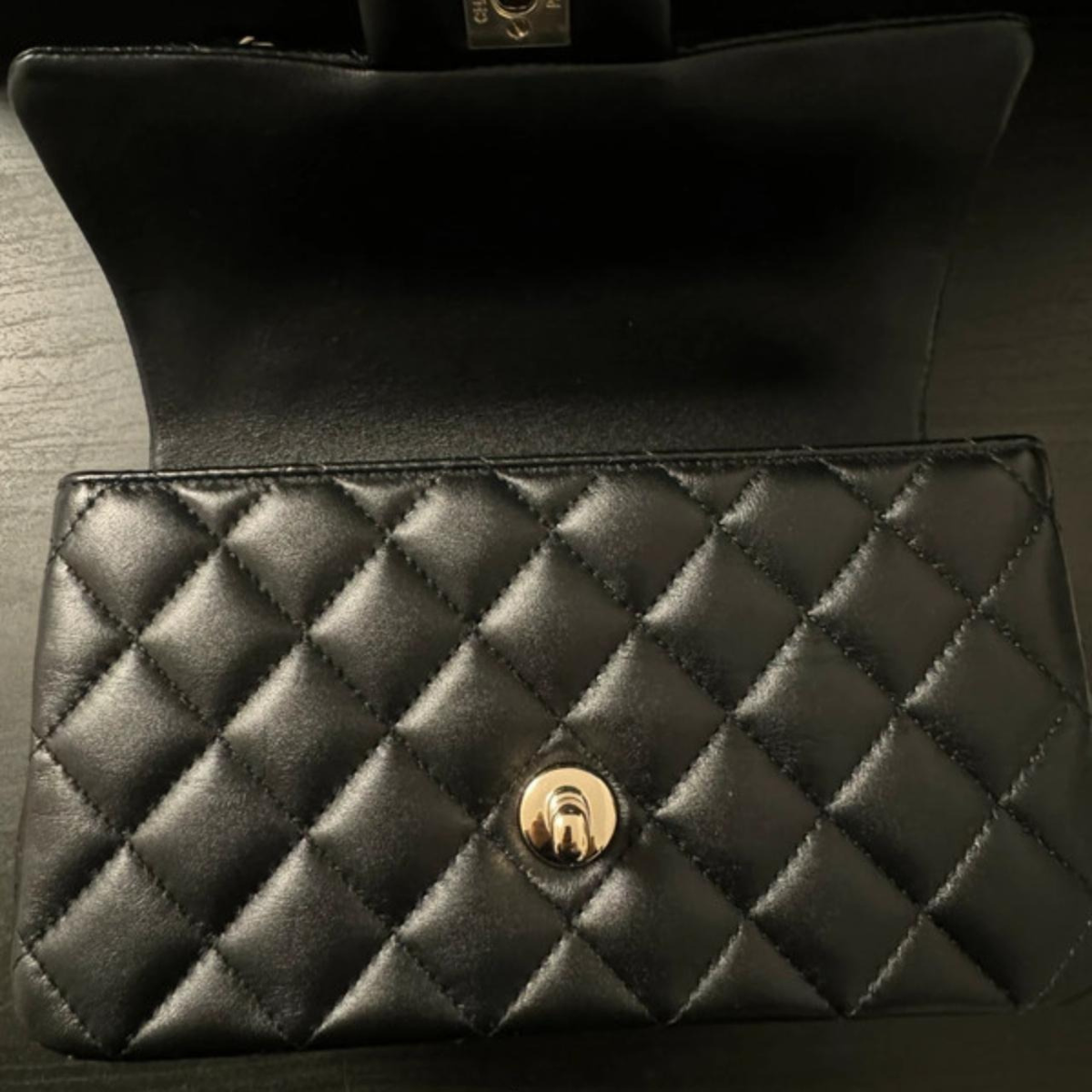 Sac Chanel Mini Flap – Noir
