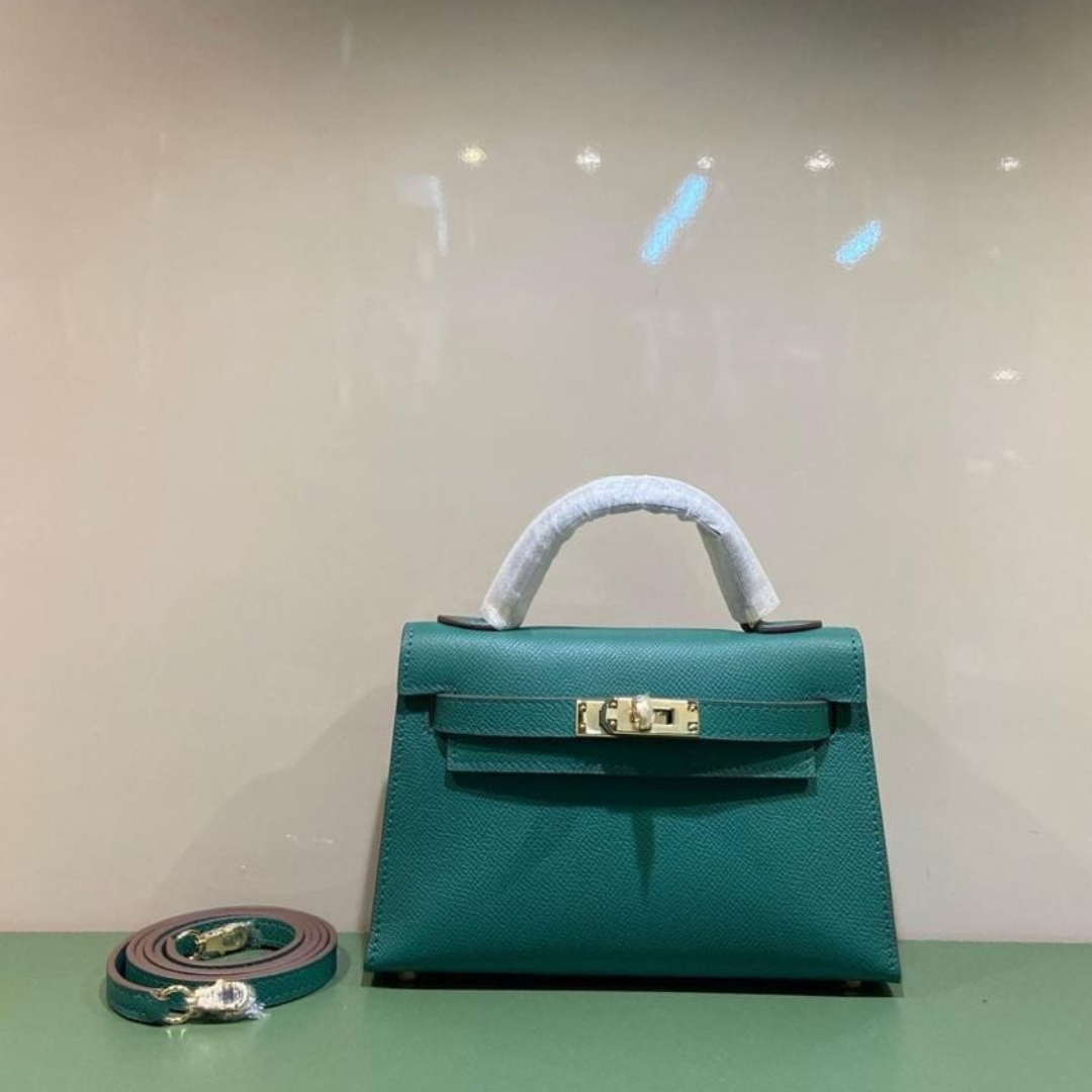 SAC HERMÈS KELLY 20 AVEC FERMOIRS DORÉS VERT