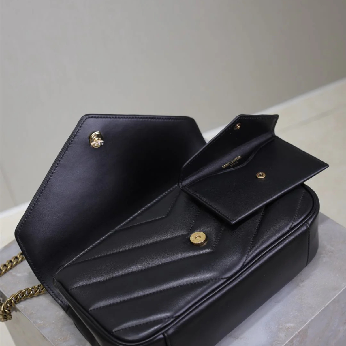 SAINT LAURENT SAC LOULOU PETIT MATELASSÉ