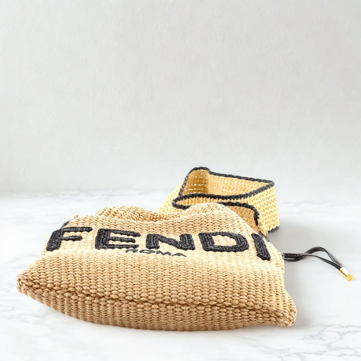 SAC FENDI SACK PETIT SAC EN PAILLE TISSÉE BEIGE