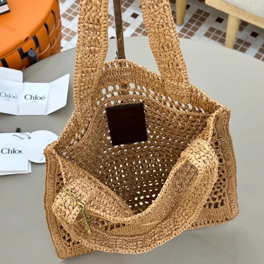 SAC BANANE D'ÉTÉ CHLOÉ EN RAFFIA