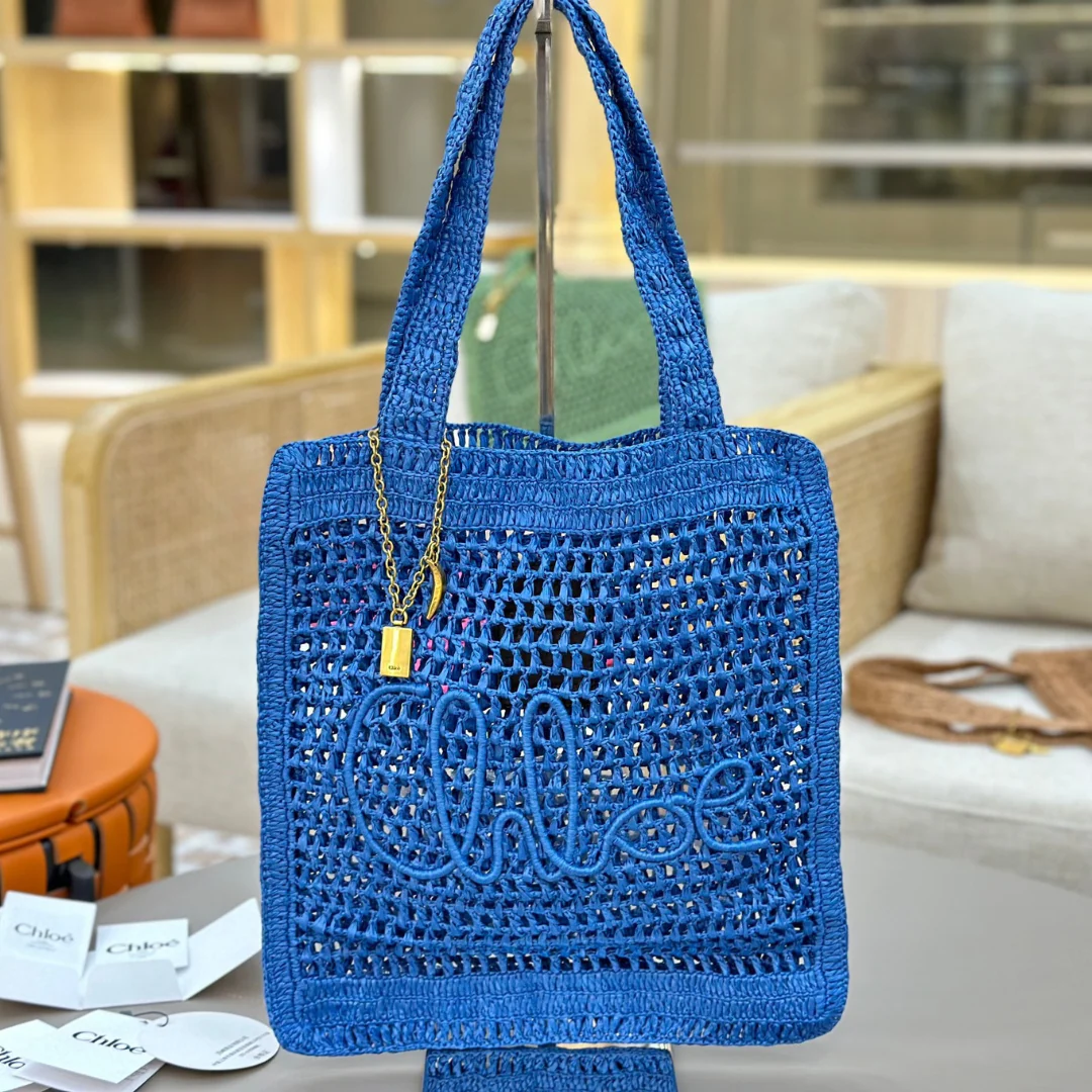 SAC BANANE D'ÉTÉ CHLOÉ EN RAFFIA
