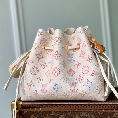 LOUIS VUITTON – SAC BELLA
