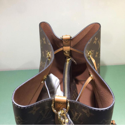 SAC NÉONOÉ MM PAR LOUIS VUITTON