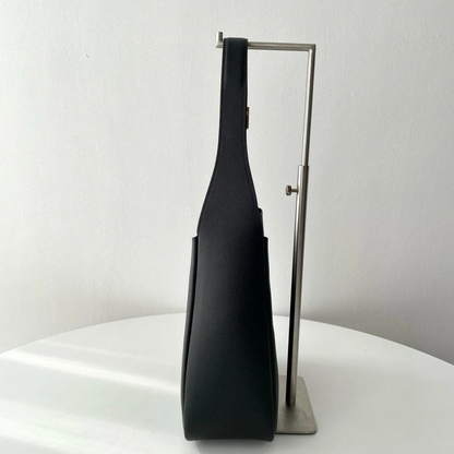 YVES SAINT LAURENT LE 5 À 7 BEA – SAC EN CUIR GRAINÉ