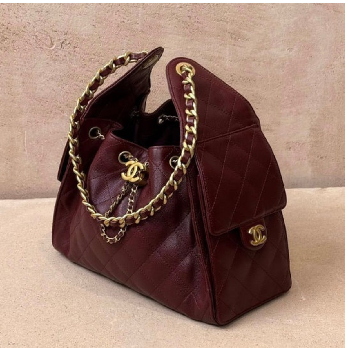 CHANEL 25 CAVIAR DE BORDEAUX ET ENSEMBLE DE BALLERINES