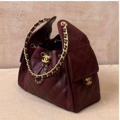 CHANEL 25 CAVIAR DE BORDEAUX ET ENSEMBLE DE BALLERINES