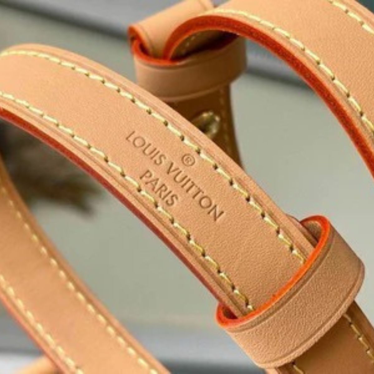 LOUIS VUITTON – SAC À BÉBÉ COOKIE