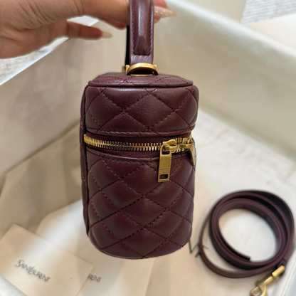 Trousse de toilette Gaby d'Yves Saint Laurent en cuir d'agneau