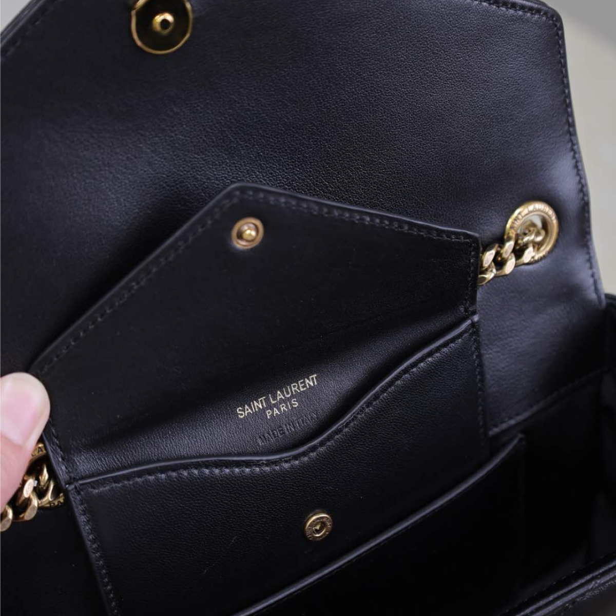 SAINT LAURENT SAC LOULOU PETIT MATELASSÉ