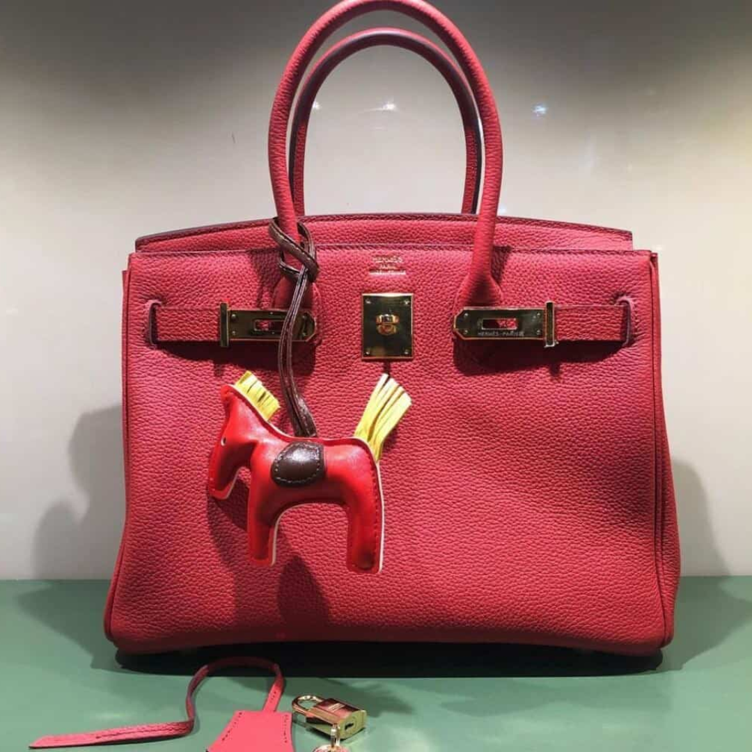 Sac Hermès Birkin 30 rouge avec finitions dorées
