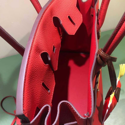 Sac Hermès Birkin 30 rouge avec finitions dorées