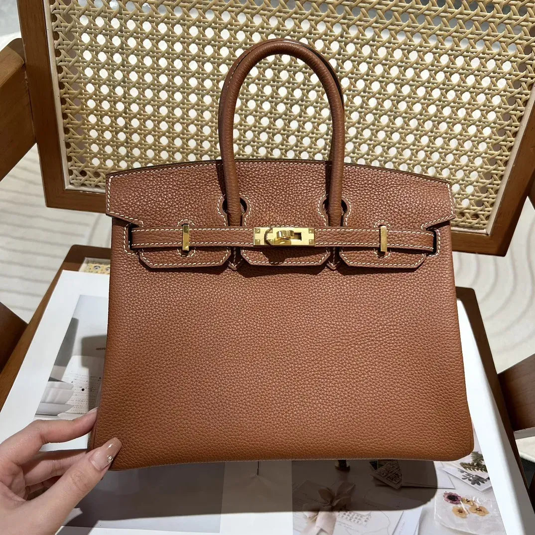 SAC HERMÈS BIRKIN 25 HSS CRAIE/GRIS TOURTERELLE EN CUIR TOGO AVEC FERMOIR DORÉ BROSSÉ