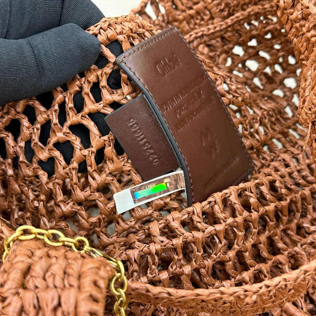 SAC BANANE D'ÉTÉ CHLOÉ EN RAFFIA