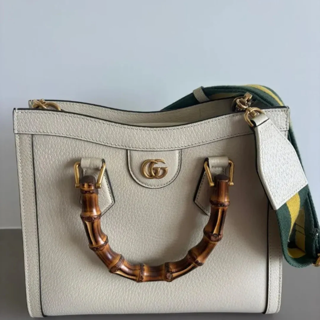 SAC CABAS GUCCI DIANA MOYEN