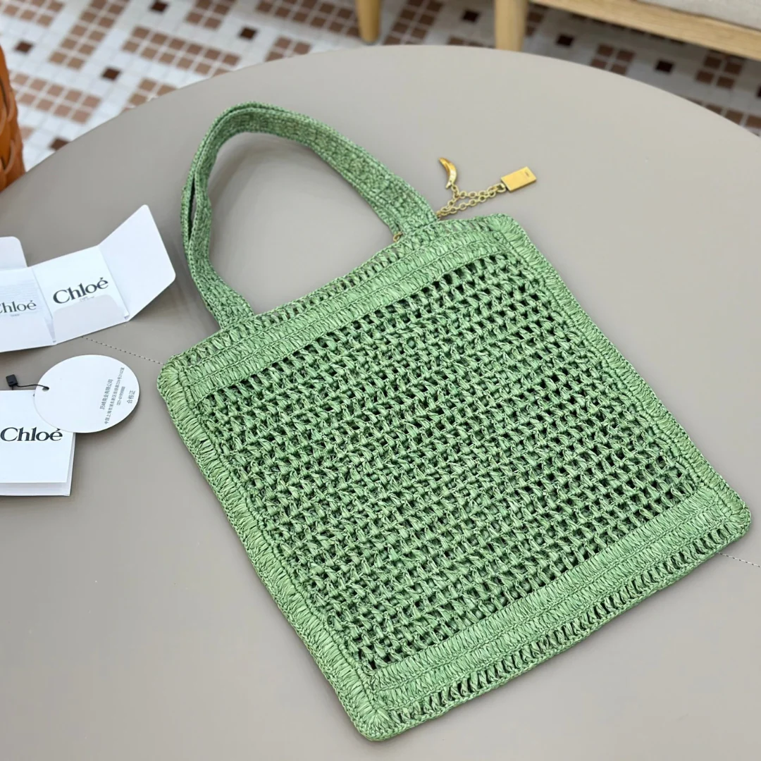 SAC BANANE D'ÉTÉ CHLOÉ EN RAFFIA