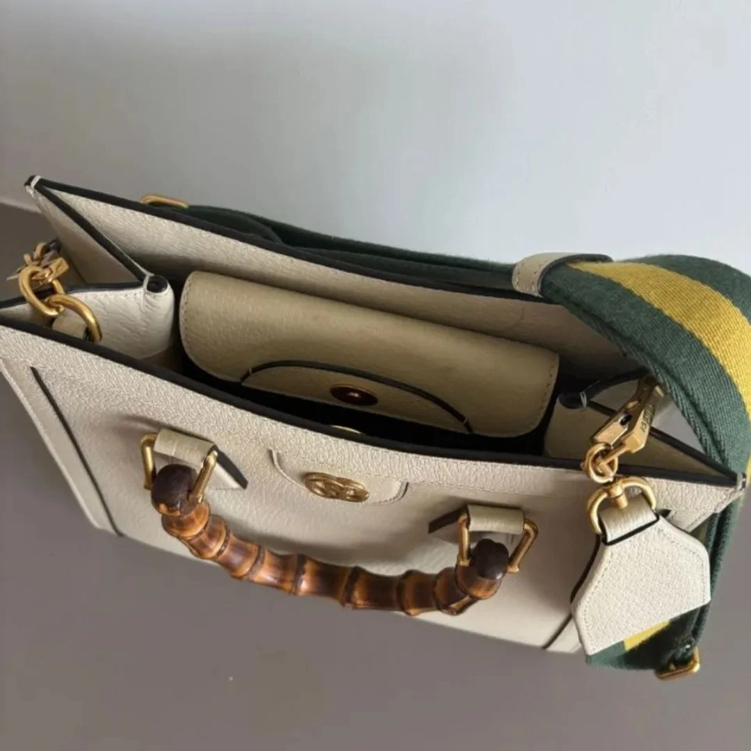 SAC CABAS GUCCI DIANA MOYEN